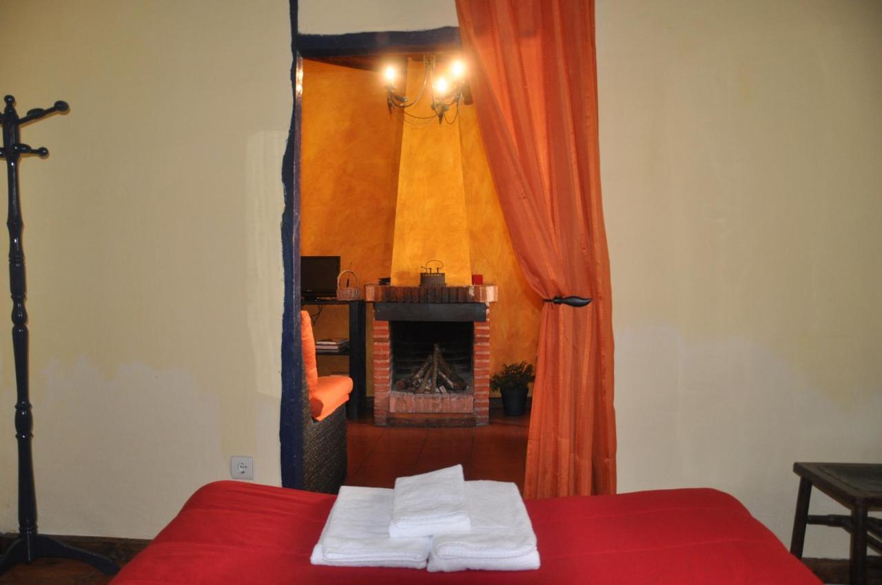 Casas En Batuecas * Villanueva del Conde